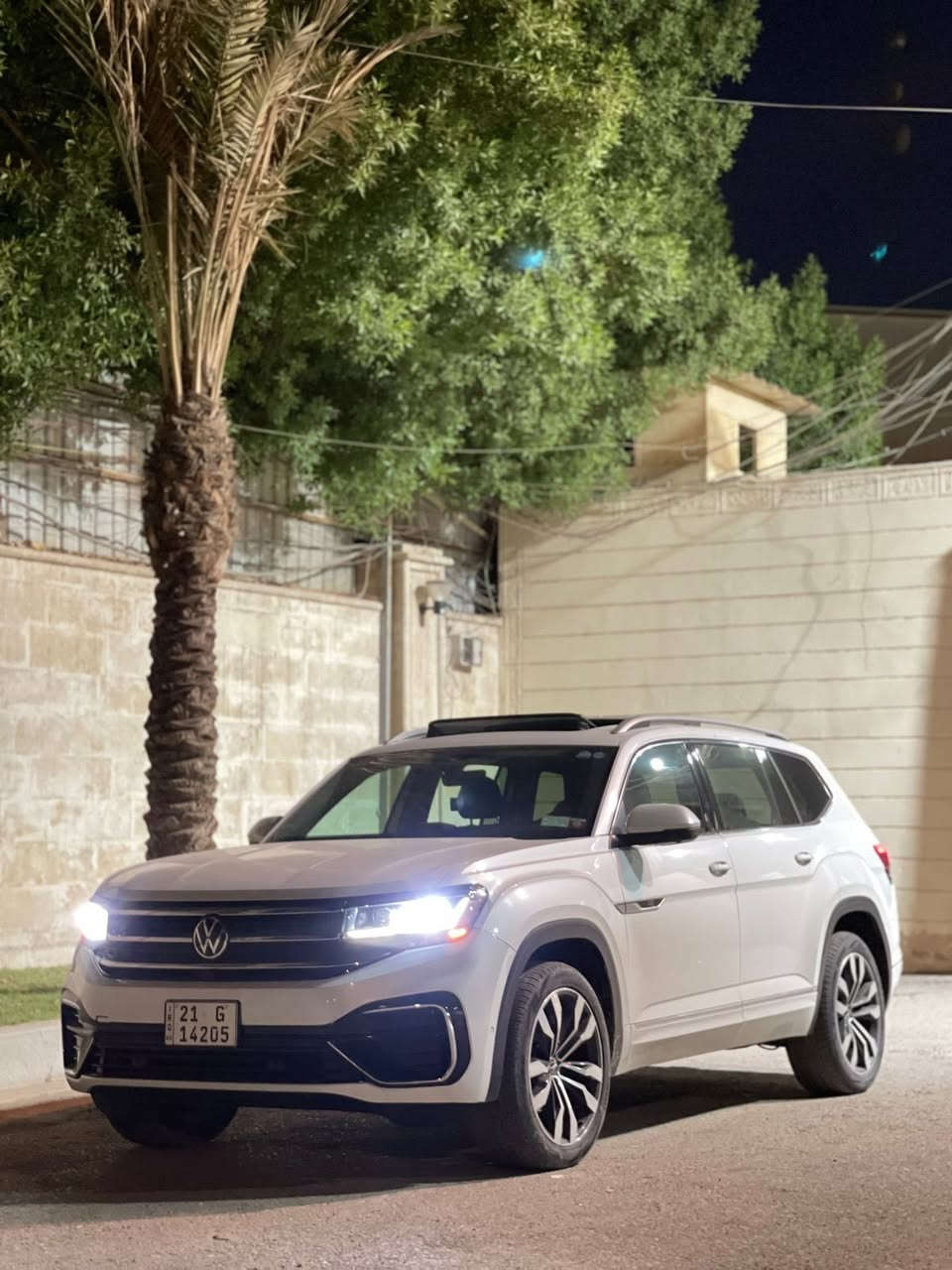 السلام عليكم
Volkswagen Atlas sel premium R/line 2022 V6 - 4montion

-اطلس سيل بريميوم ارلاين 

-فول فول مواصفات واحد علی واحد 5 كامرات 360 درجة    .

-ماشية 48 كم مو ميل

-لون ابيض  - فور ويل 

-بانوراما - 360 درجة كاميرا - داخل 

-رادار امامي خلفي مراية - نقطة عمياء 

-بصمة - تشغيل عن بعد - مراية شفط 

-كشن كهربائي و تدفئة و تبريد كشن خزن  حتى 

-كشنات خلفيه تدفئه تبريد  

-هاند بريك بصمة - (اوتوبارك )- صندوق شفط  

-حساسات امامية و خلفي و مراية 

  

-مرقم سليمانيه سنوية باسمي تحويل ثاني يوم

-السعر /31,500$


**إذا كنت صاحب هذا الإعلان وتريد حذفه لأي سبب، رجاءا أرسل رسالة إلى الدعم الفني**