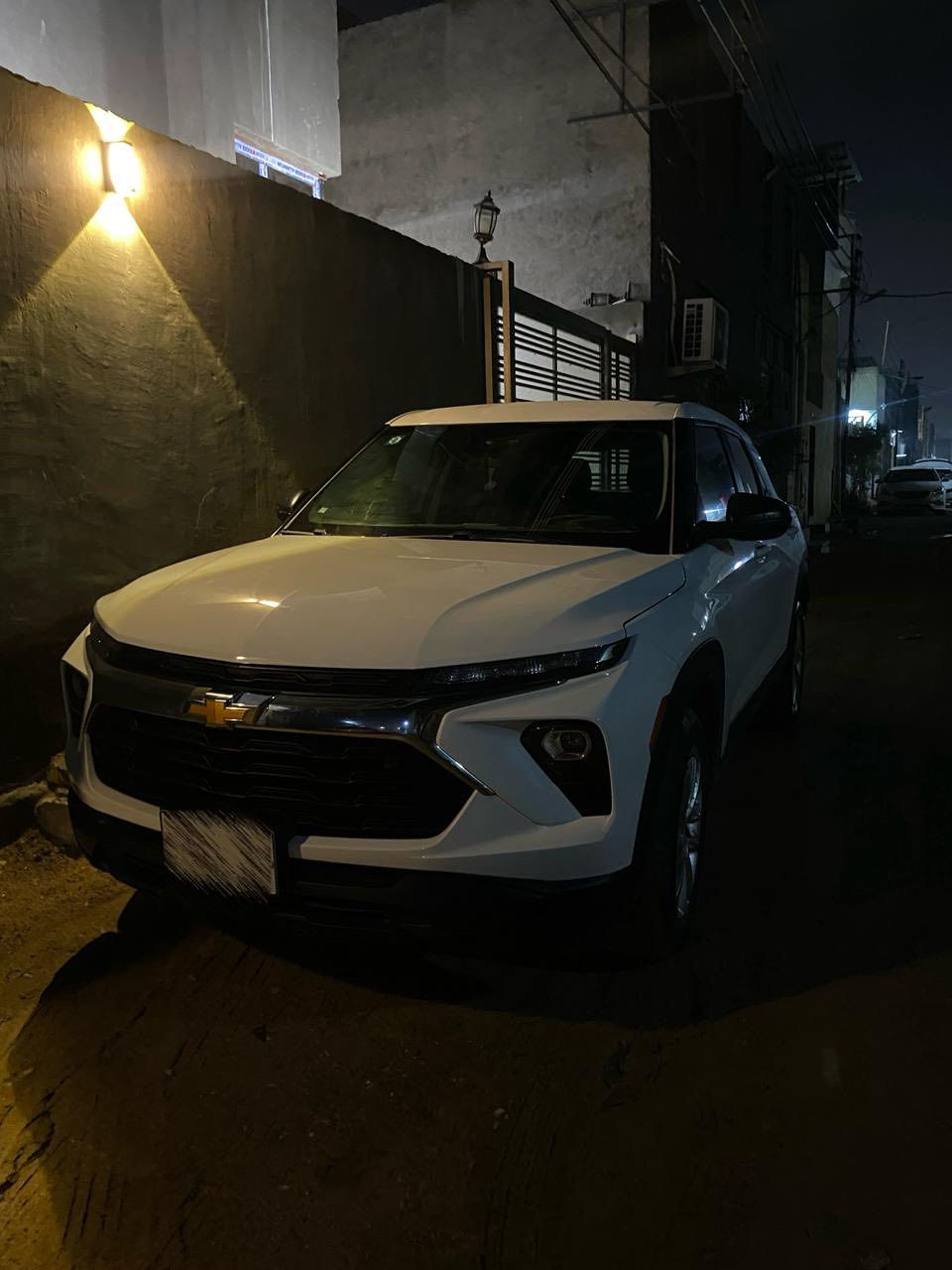 السعر $160 وبيها مجال
وارد امريكي 
مكفوله 
تقرير غرق تعمل وتسيرر
السياره جاهزه مبيها أي نقص
موديل2024
ماشيه 15 كم
المكان في البصرة
***********
