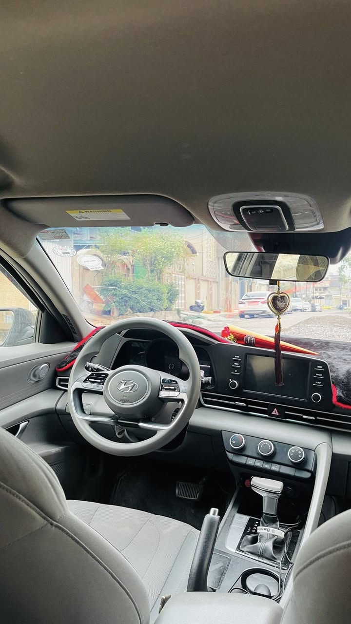 النتره 2021 نص فول
٣ انضمت قياده 
كير سي في تي 
رادار محيطي امامي خلفي جاني 
طخم تاير جديد مصارله اقل من شهر 
سياره بل خارج بيها بوند سرقه و شبر بل جاملغ و موجوده الصوره 
دخل العراق بيها ٣ قطع صبغ 
سياره كير محرك شرط وضع  شركه ماشيه ((90KM))
السعر 128 
العنوان موصل جانب الايسر حي الميثاق 
***********
