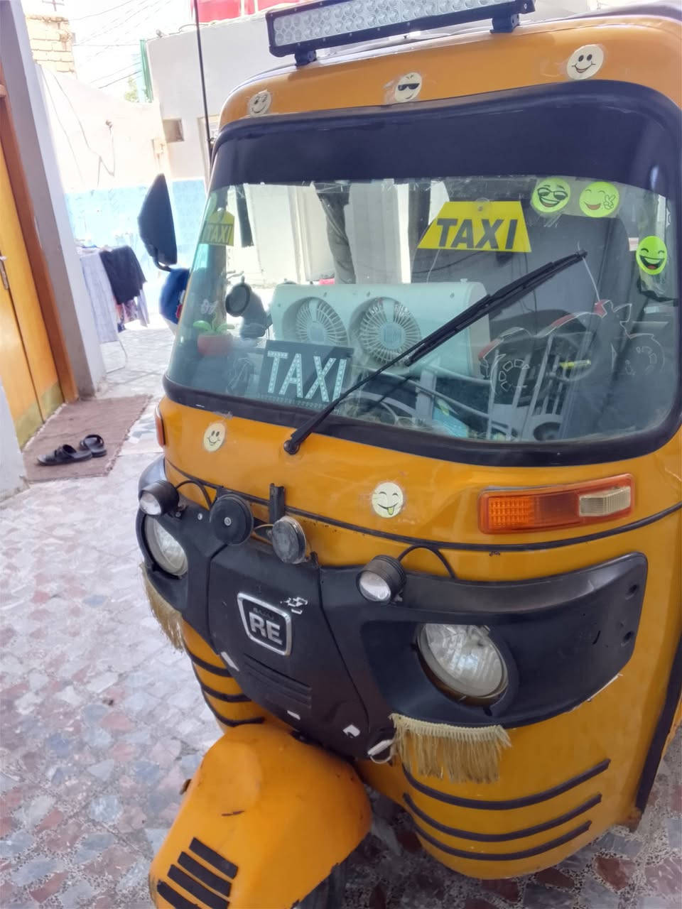 موديل ١٩شهر٤هزه جديده مصروفله رقم بس باقي عل بصمه كلشي دافع السعر٣مستعجل عله بيعتها محرك يرادله تجفيت نجف الاشرف


**إذا كنت صاحب هذا الإعلان وتريد حذفه لأي سبب، رجاءا أرسل رسالة إلى الدعم الفني**