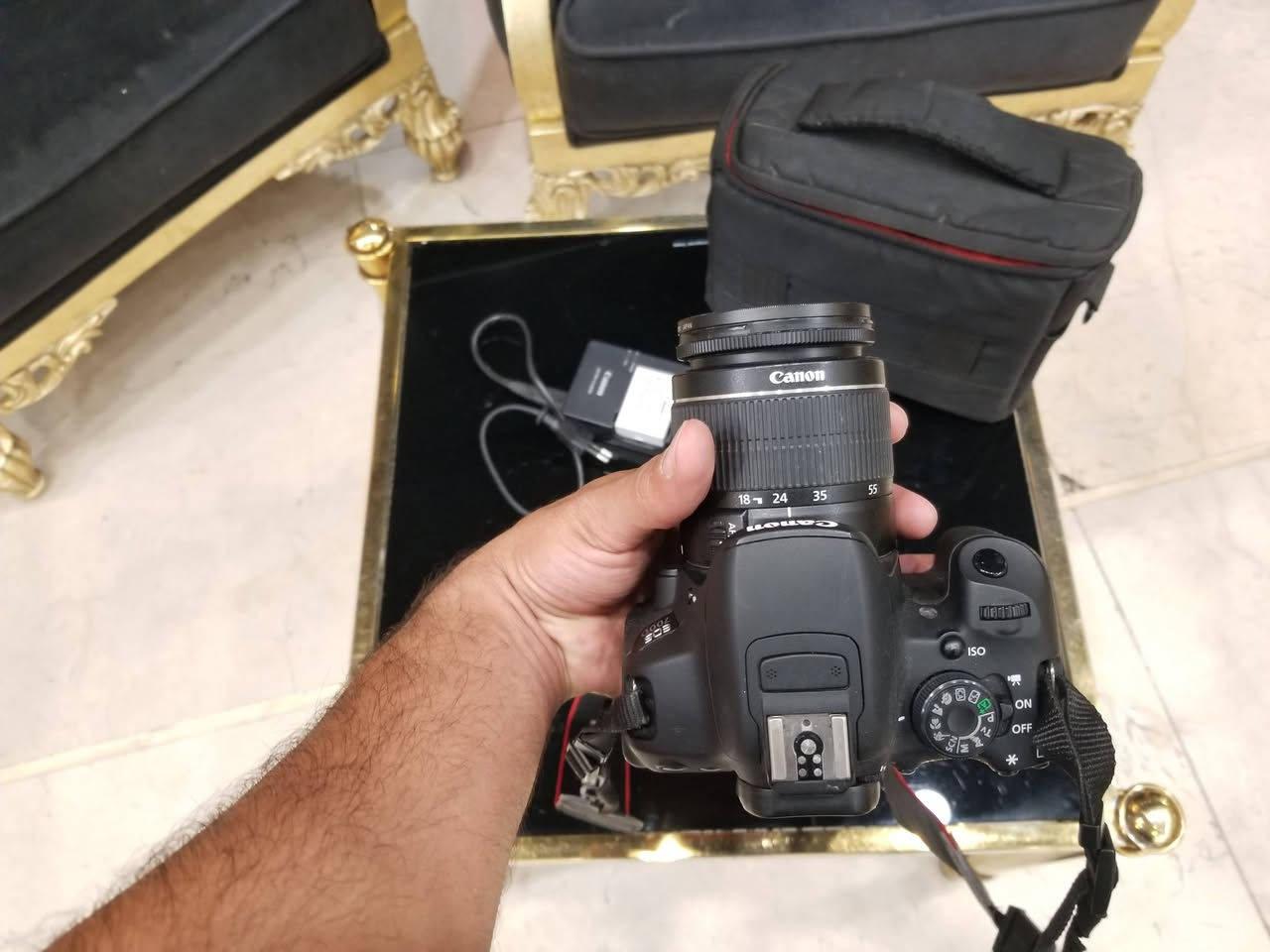 📷 للبيع Canon EOS 700D استخدام قليل سعر 450الف ***********
