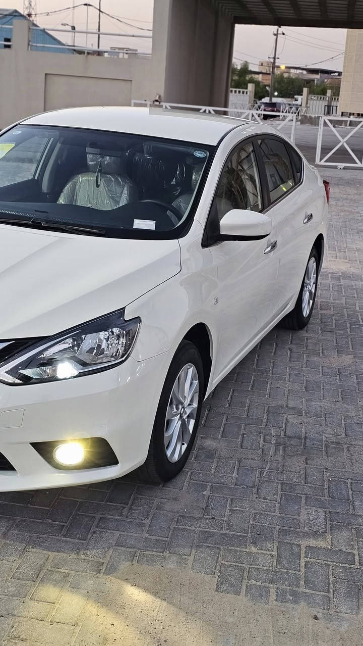 السلام عليكم
نيسان سنترا تجميع موديل 2025
رقم اربيل جديد تريد تحويل وكاله جاهز 
ماشيه 5000 KM
داخل ابيض بلاد السياره كفاله عامه 
العنوان بصره 
السعر 126بيها مجال بصيط  
رقم الهاتف ***********
