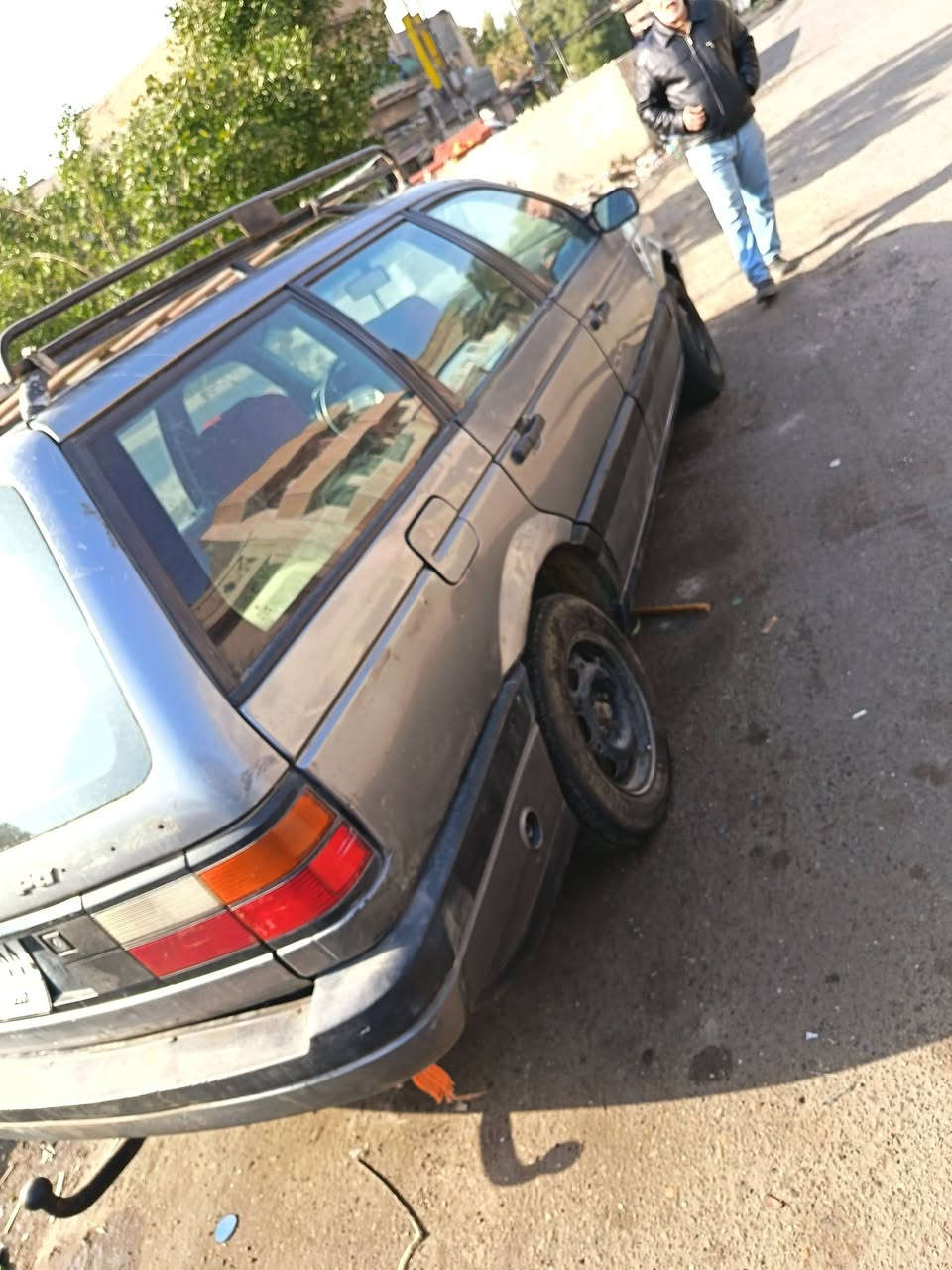 السلام عليكم اخوان عندي سياره موديل 1993 رقم نجف تحويل ثاني يوم السياره مكانها بغداد  السياره مكانها بغداد الكرخ الشيخ معروف سعر السياره 30 ورقه وبيها مجال للشراي يتصل على الرقم الموجود 009647707309822
009647881723289
