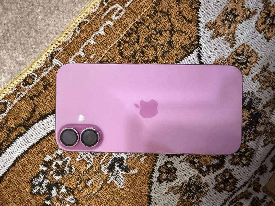 مرحبا ايفون 16بلاس (الكبير) 

مكفول من الصيانه الجهاز وتر بعده بالوكاله 

ذاكره 256 

باتري 100 مشحون 29مره 🔋

ملحقاته كامله كارتون وكيبل 
الجهاز قبل شهرين من اخذته 
جديد للامانه شخط ما مشخوط 
السعر 1مليون دينار وبي مجال
للاستفسار ***********📞
