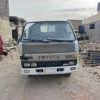 تيوتا حمل مكانها بغداد موديل 93 رقم المثنى راعيها موجود تريد تحويل ثان...