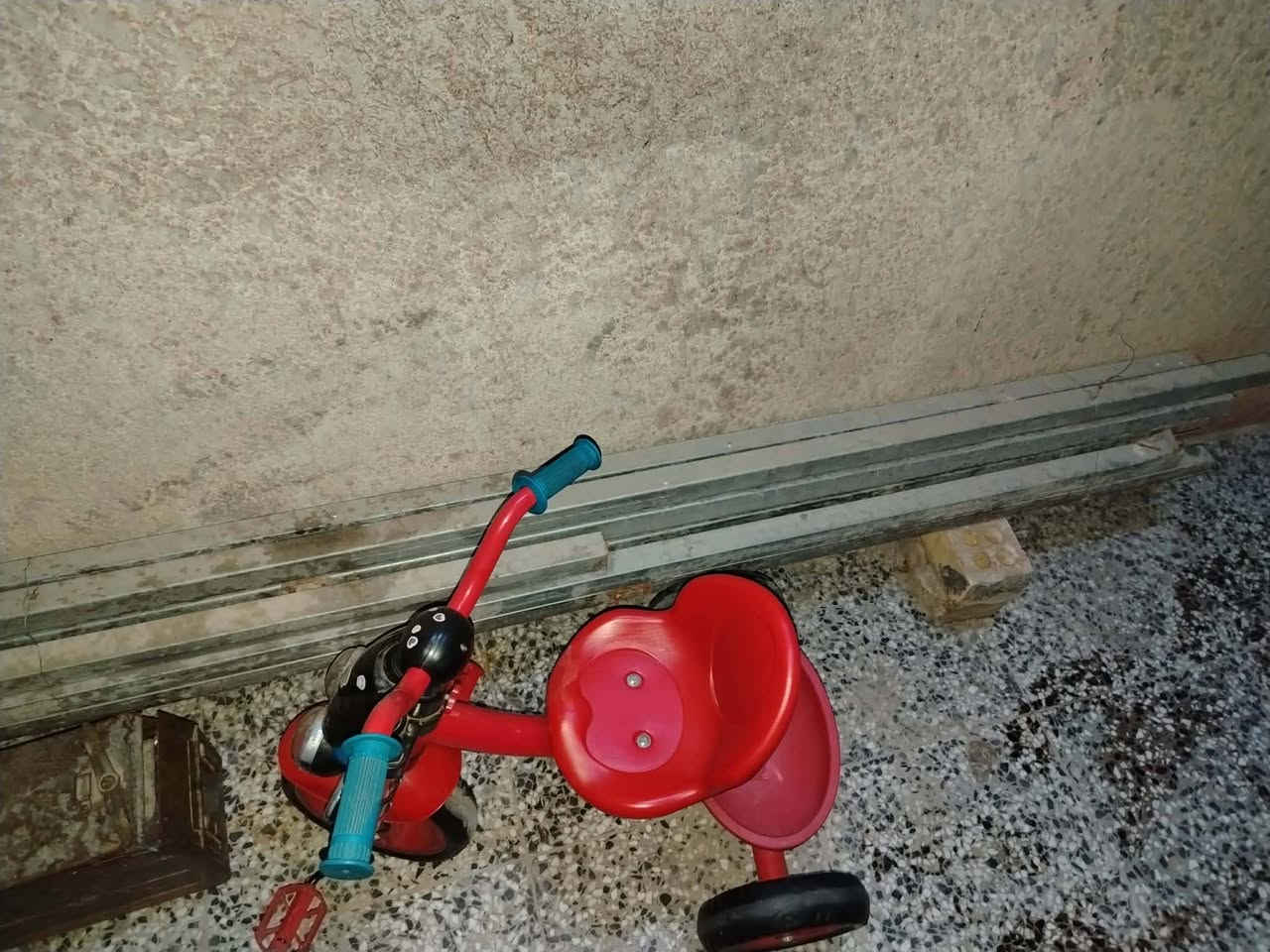 السلام عليكم جينكو مستخدم قليل للبيع وعندي حديد للبيع


**إذا كنت صاحب هذا الإعلان وتريد حذفه لأي سبب، رجاءا أرسل رسالة إلى الدعم الفني**