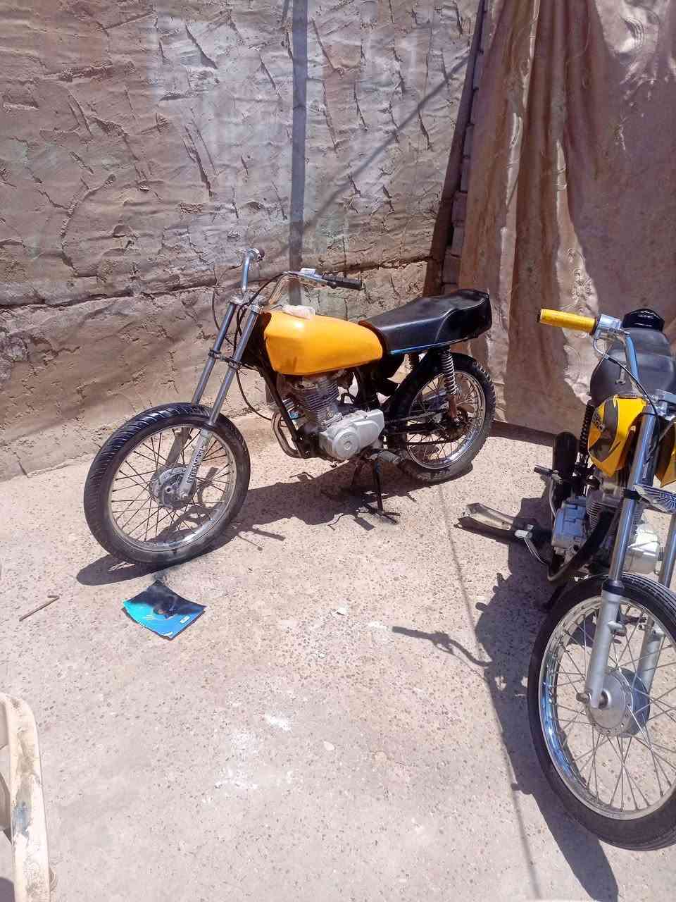 سلام عليك مرخصت مدير الكروب دراجه اربعه كير كلك كلك للبيع محرك ناعم وخير من الله وياله جدد صالنصه جديده كبال العين شراي يراسلني خاص السعر ب225 وبيه مجال فدوه الميشتري لا تراسل


**إذا كنت صاحب هذا الإعلان وتريد حذفه لأي سبب، رجاءا أرسل رسالة إلى الدعم الفني**
