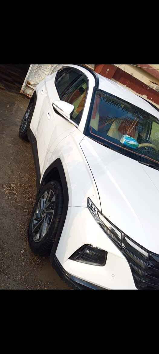 سلام عليكم توسان للبيع رقم بابل انكليزي مود /2023خليجي سعره 215 بيه مجال بصمه ماشيه 48 مكفوله شباك لد برد خلفي سايد بريك بصمه ***********
