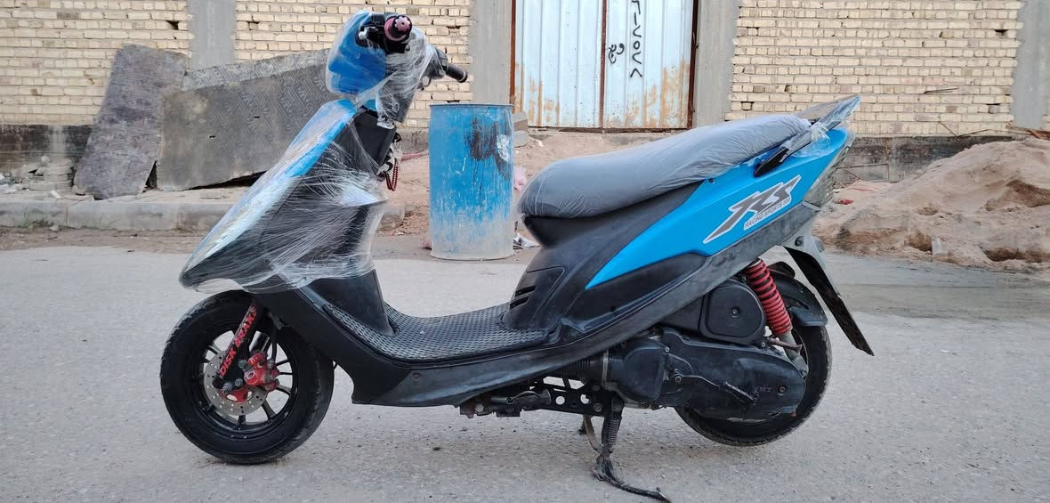 السلام عليكم دراجه للبيع ماكس عدله رمبه كفاله عامه من البرغي البرغي نقره سلف حاويه صار لها اقل الشهر طلع من حاويه مزوده تزويد خارجي ويل مشيف لون أسود جديد + وكفر سمائي لون مميز جديد +كفرات الاصليه موجوده (بس الشراي يتواصل اي استفسار على هذا الرقم ***********)
