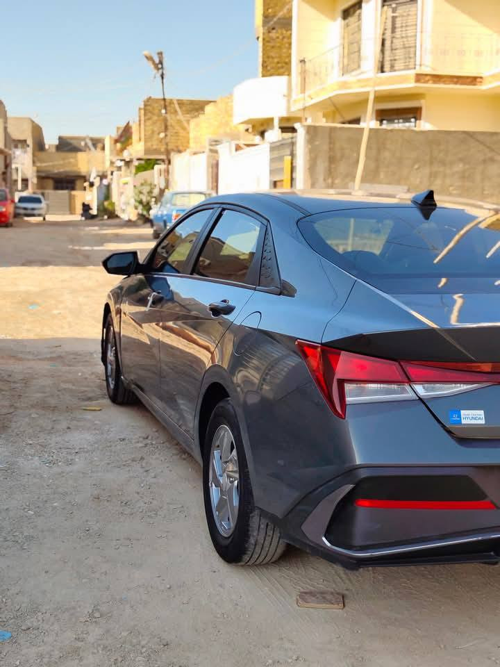 الإنترا موديل 2024 
المواصفات.......
رادار أمامي 
رادار خلفي 
رادار جانبي 
رادار امامي 
تحديد مسار 
مثبت سرعه 
وقوف ذاتي 
مانع اصطدام
كامره خلفيه
محرك 2000دوش
حساسات امامي
حساسات خلفي
تترقم بابل المنفيس ب اسمي 
الاتصال ***********
العنوان الحله حي الشاوي
ملاحضه السياره محور كير من cvt إلى at ضمان سنه
السعر 135 وبيها مجال
