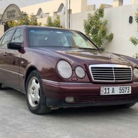 مارسيدس 1998 مكفوله من ضربه بيها صبغ كلير اثر جراد محرك سته سلندر 320 ...