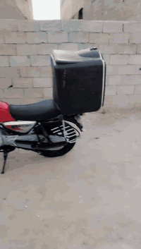 يالله السلام عليكم
بوكسر موديل2023
احمر جبلي كفاله عامه 
تحويل ثاني يوم سنوية بسمي
عنوان بغداد زعفرانيه 
ااسعر 2600 وبيها مجال 
***********
