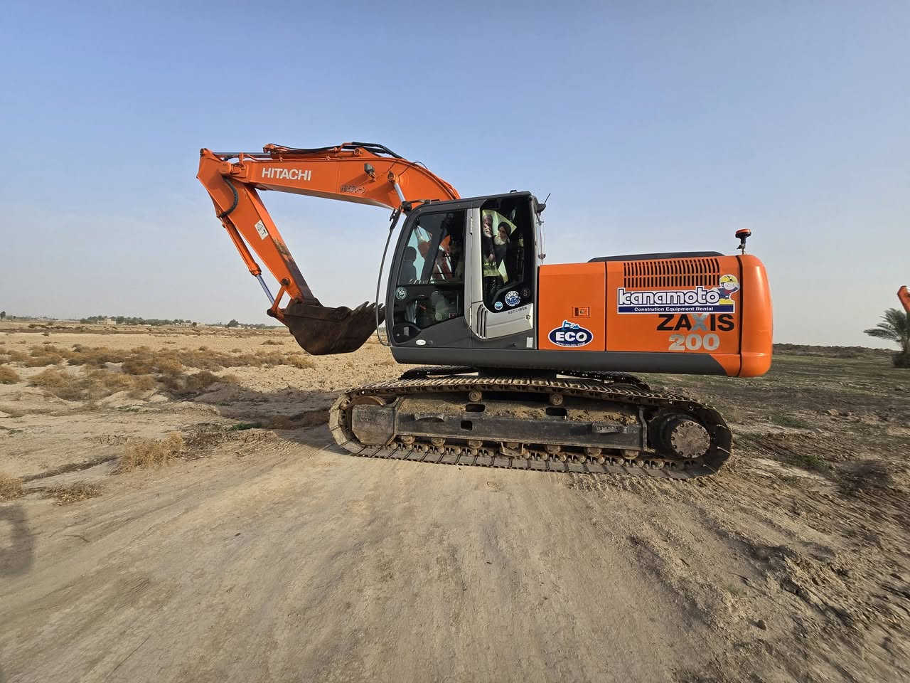 سلام عليكم ورحمة الله وبركاتة زت ثري للبيع مامفتوح بيه اي شي على 😎وضع الشركه
موديل2010 اصل للستفسار ***********
