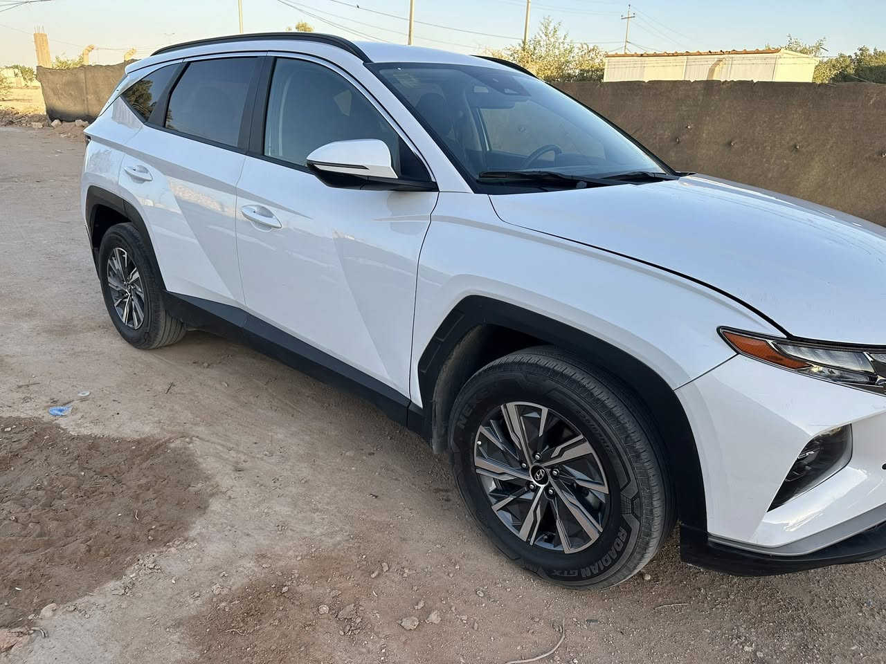 توسان هايبرد 2023
رقم بغداد دولي الجديد 
سعرها 185 ورقه 
وارد امريكي حادث صوب باب سايق صبغ فقط وجاملغ وبنيد تبديل بلادي نفس اللون
مكانها النجف الأشرف 
للاستفسار ***********
