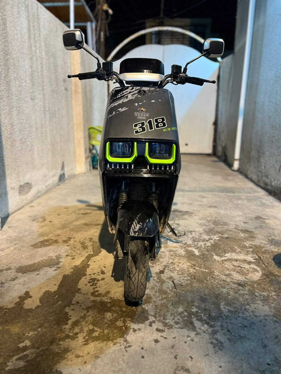 السلام عليكم   دراجة شحن
المواصفات 
السرعة الحقيقية 60km
تقطع بالشحنة الواحدة 50km
نضام ال(R) رجوع الى الخلف 
نظام مثبت سرعة 
نظام تحديد العطل 
لايت زينون عالي ناصي
دراجة اخت الجديدة الله شاهد كاملة مبيها اي نقص
سعر مناسب السعر  450 وبيهة مجال 
للاستفسار *********** المكان المشتل
