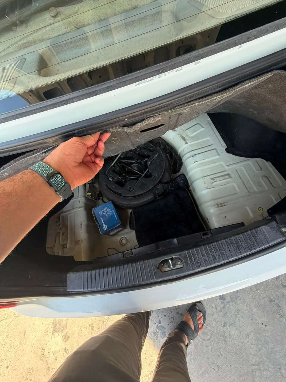 ريو ٢٠١٢ محرك ١٦ شركة بدون تحوير وضع شركة بيها قطعتين صبغ خلفية وداير بدون دواخل. سيارة جديدة تبريد ثلج هزةوسنوية جديد السعر 92 بي مجال قليل عنوان موصل الايسر ***********
