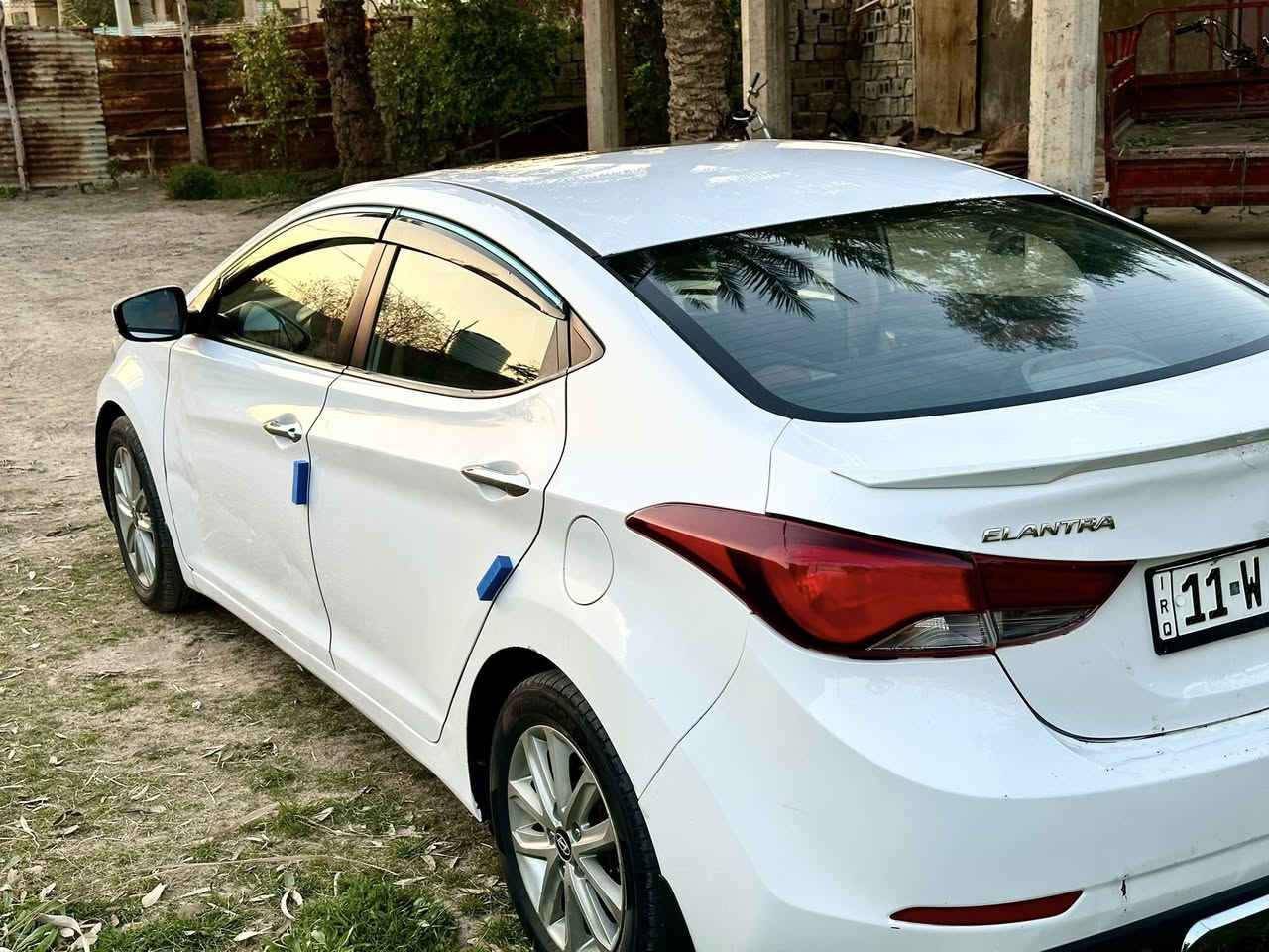 سلام عليكم سيارات التنره البيع موديل 2015  محرك وكير مكفوالت طخه الباب سايق وطخه بل جنطه رقم ***********
