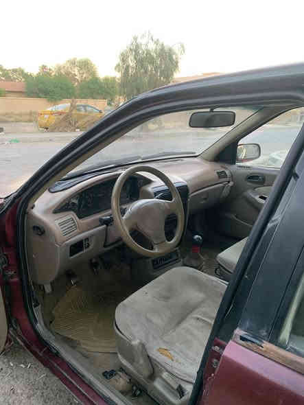 السلام عليكم سيفيه موديل ٩٣ للبيع بلاديه محرك مسكر ٢٠٠٠ صدر جديد سنويه بنهايت ال ٢٧ السياره عل بلاد واتساب فقط بغداد المحموديه القصر الوصط. 0777 049 5606
