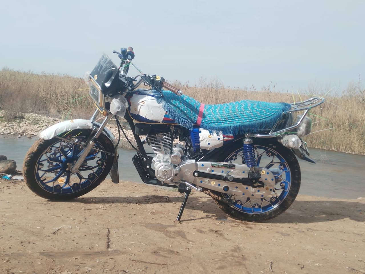 سلام عليكم دراجه نامي برو اخو جديد موديل2026 السعر950 المحرك200 الرقم تلفون ***********8
