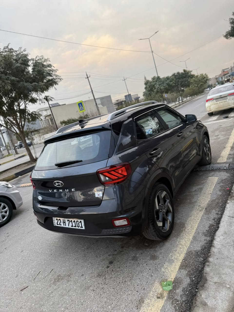 سلام عليكم
هونداي فينو 2022

ماشي 10 الف فقط

ضرار حافت بنيد

موصفات فول ماعد الفتحه

بصمه تشغيل عن بعد

كشنات جلد

توًكلر

شاشة كبيره 

موصفات معروفه 

السعر 146$

رقم الهاتف ***********
