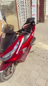 PCXجيل الثاث لبيع دراجه مكفوله  دراجه نضيفه وحلوه ولونه مميز السعرر 15...
