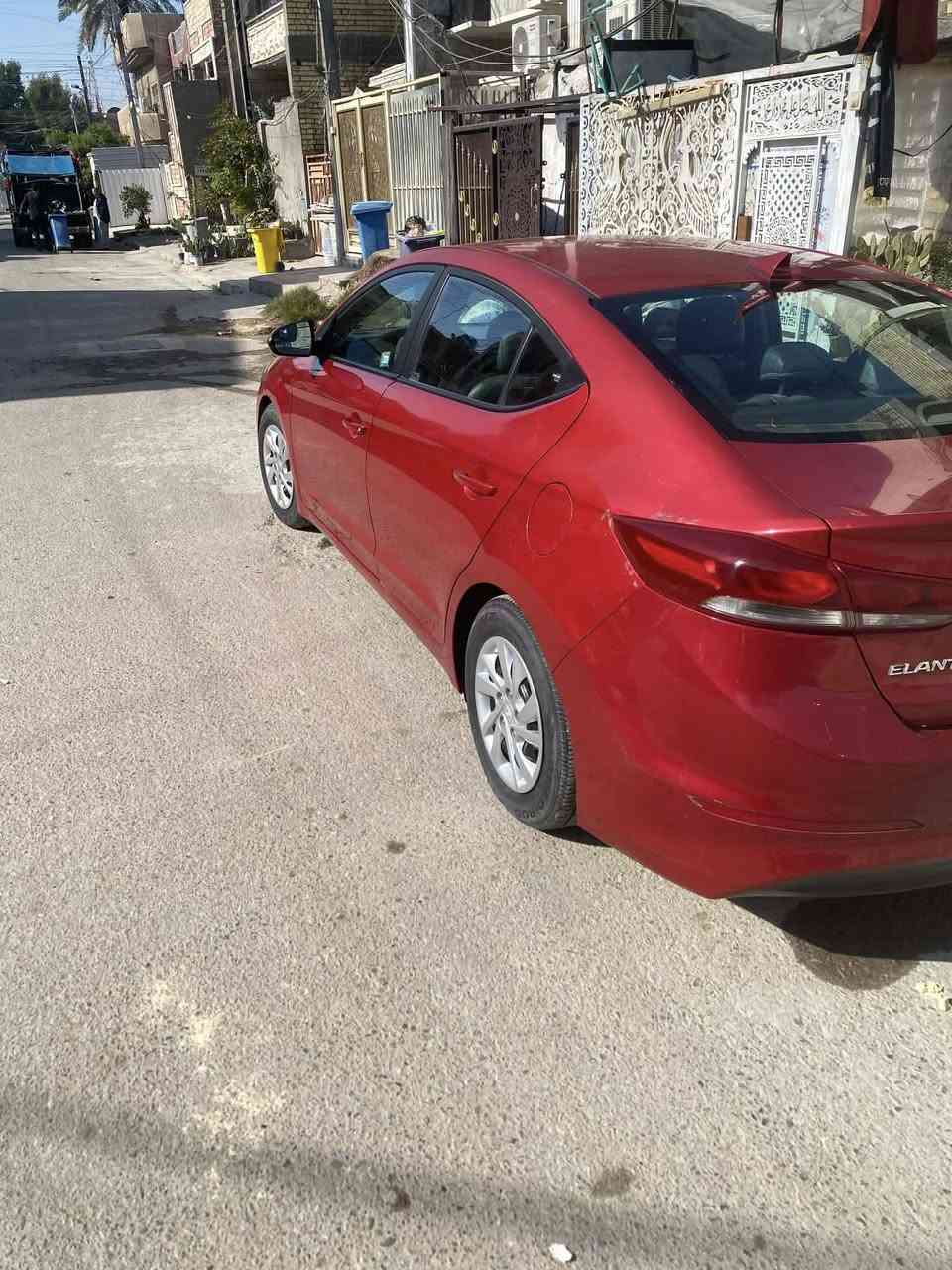 سلام عليكم سياره النتره موديل ٢٠١٧ سياره ماشيه ٦٣ الف حادثه بابين عكس السايق سعر ١٢٨ رقم بغداد الشعب ورقم  الهاتف ***********
