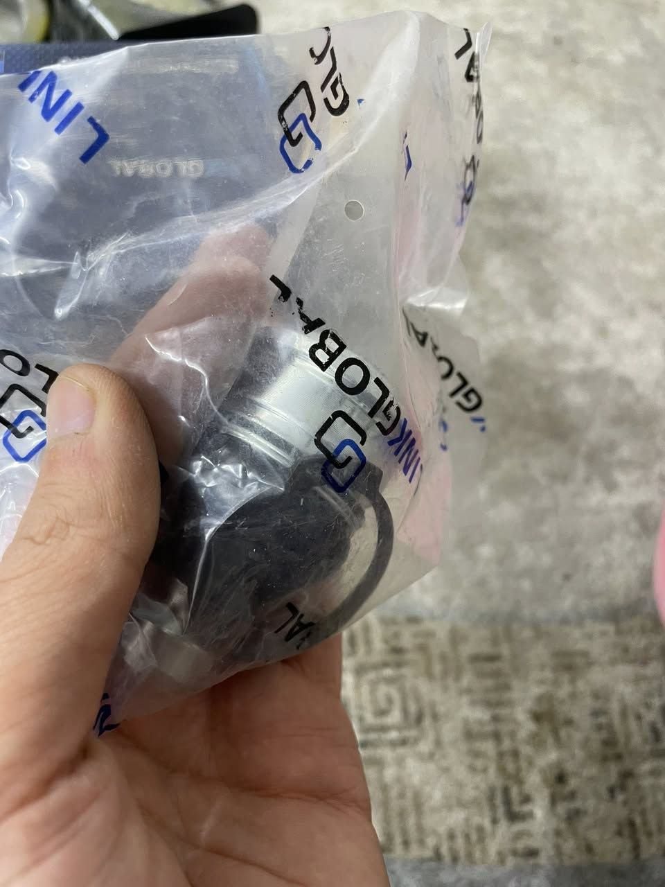 السلام عليكم يتوفر
- رواس رواط 
- رواط
- بانزات 

***********
