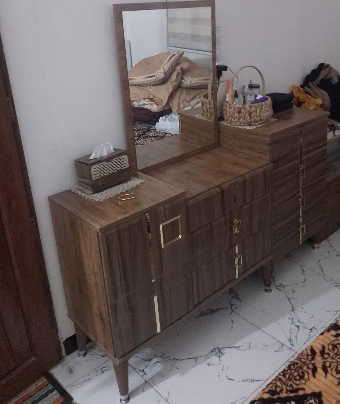 غرفه نوم تركيه للبيع نضيف السعر 700 وبيه مجال كربلاء المقدسة ***********
