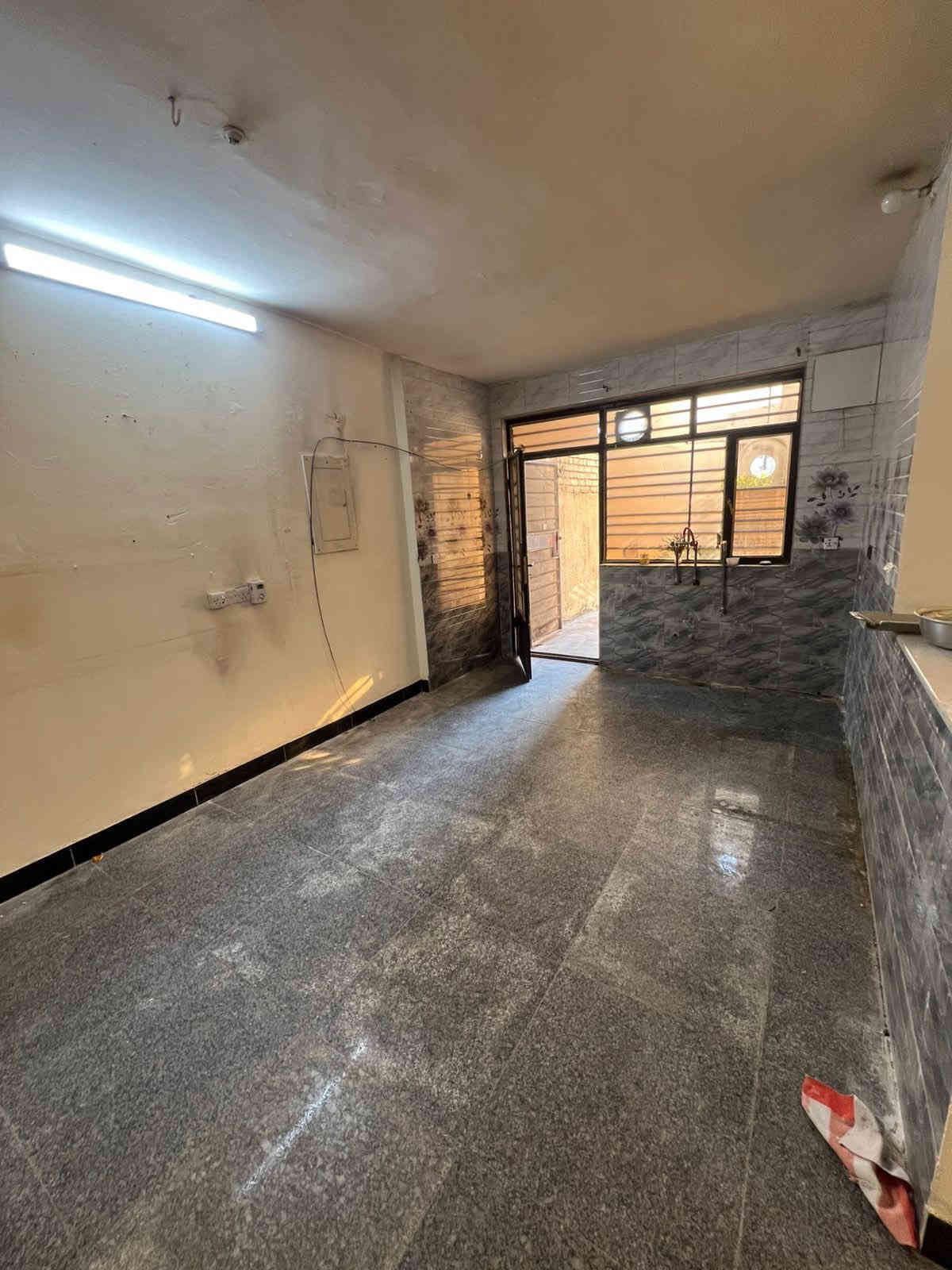 #للأيـــجار_في_الســـيدية 
بيت مساحة 200م على شارع 15م ثلاثة غرف نوم وصالة ومطبخ وخدمات وكراج وحديقة ايجار مليون قفل غير قابل للتفاوض

بأمكانك عرض عقارك عندنا
زبائننا الكرام نستقبل كافة عروضكم وطلباتكم

للاستفسار يرجى الاتصال على الرقم 
*********** 

او زيارة مكتب القيسي للعقار والأعمار
عنوان المكتب
#السيديه_شارع_المركز_مقابل_التفاح_الاخضر
