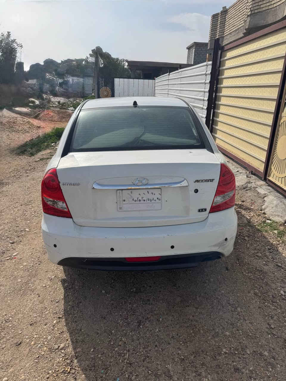 اكسنت 2011خليجي رقم بغداد فتحة حساسات خلفية شاشة تخم تاير صدر امامي خلفي تبريد السيارة جاهزة من كلشي فقط نفخ قليل بالمحرك وصبغ جاملق جهة اليسرة وربع البنيد سنوية بأسمي السعر 80$وبيها مجال بسيط عنوان بغداد حي الجهاد رقم *********** بغداد, العراق
