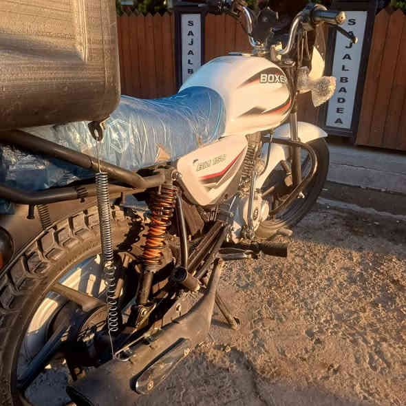 سلام عليكم بيعه سريعه دراجه نضيفه موديل 23 امبدل بيها بس واشر كازكيت وياردلها تبديل جواكيج فقط السعر مليونين وبيها مجال حك ابجيه
***********
