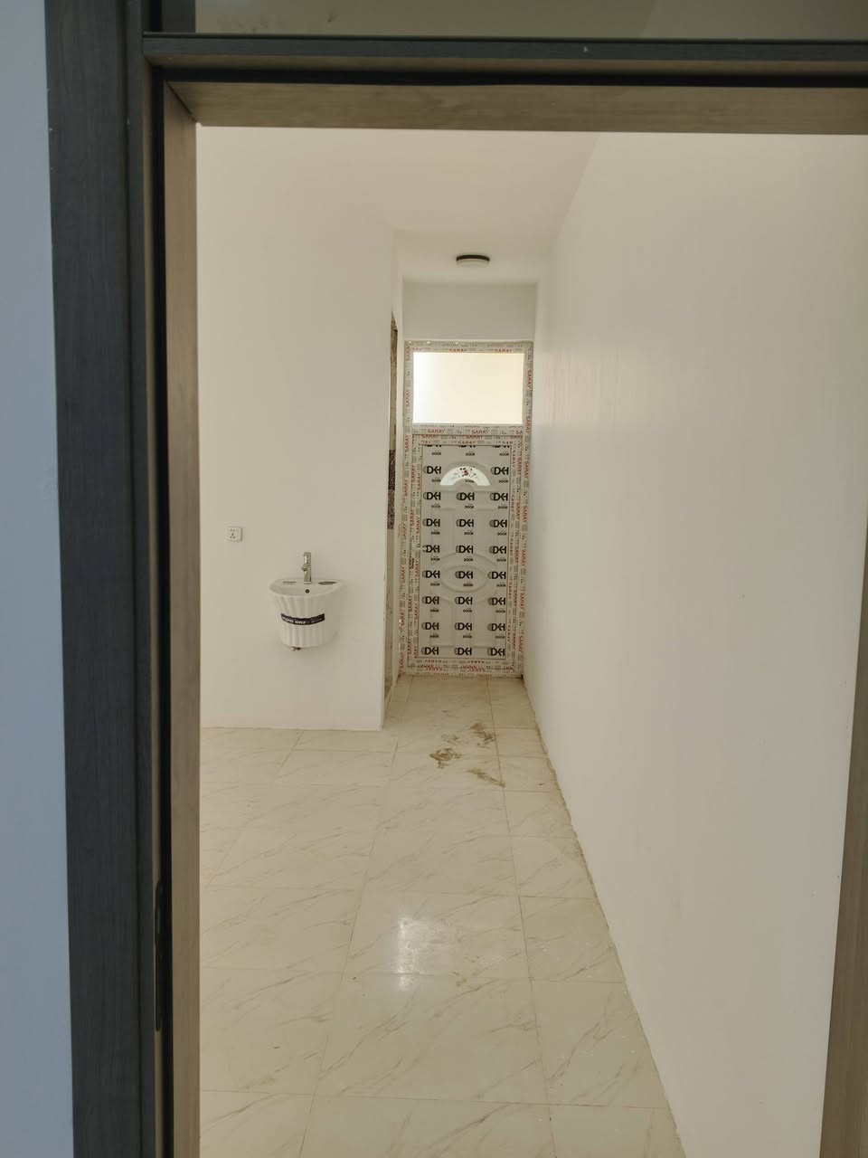 مشتملات للبيع لعدد 2... 100 قاطين الواحد  في دور الزراعه الثالثه طابو زراعي سند 25 بناء حديث سعرهن 145 وبيهن.  مجال .. للاستفسار الاتصال ***********
