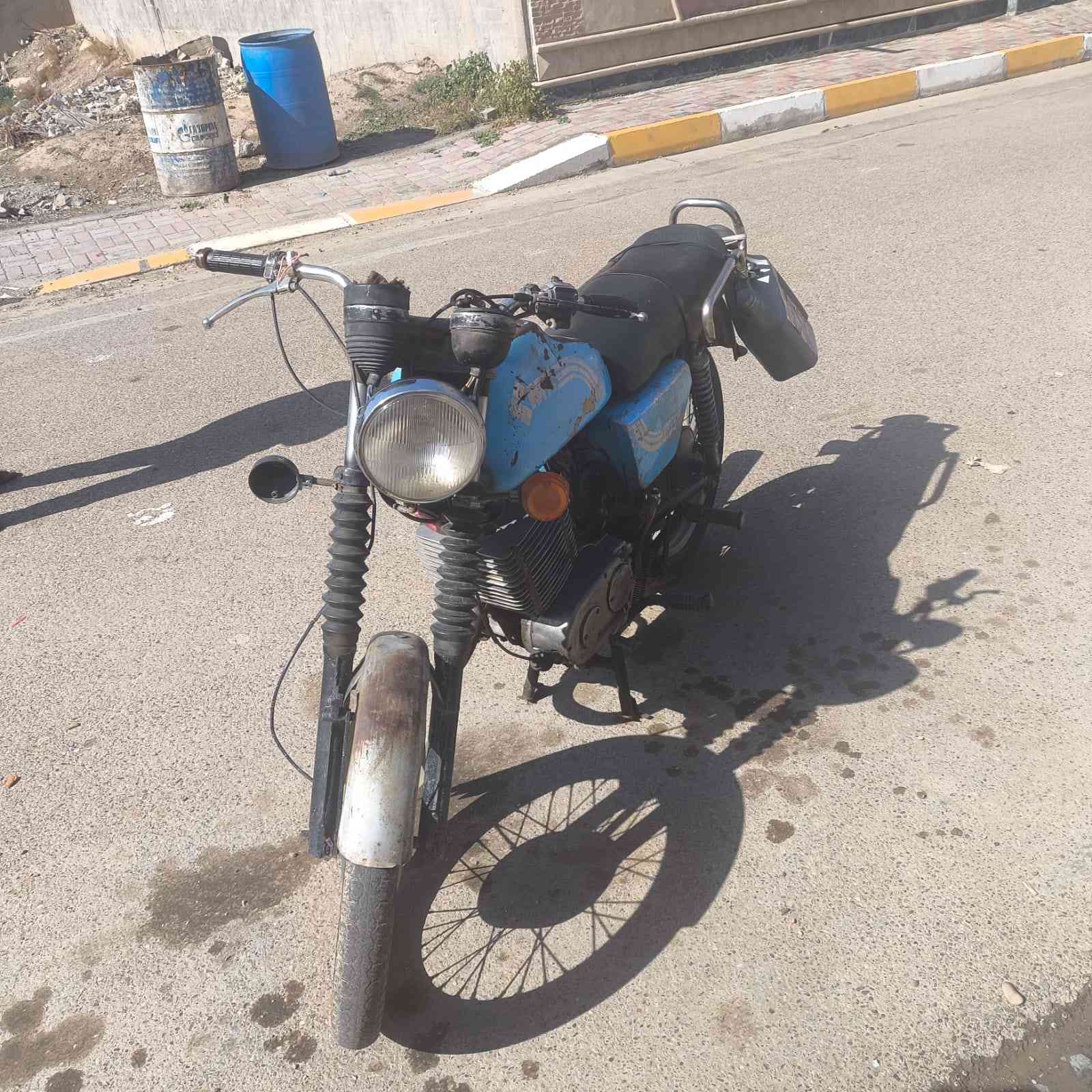 السلام عليكم دراجه 82كصه 2 مكفول نكره بكل وقت 625بي مجال قليل مكان دجيل حي جمعيه  مراوس ايراني نضيف يرهم حسب الاتفاق *********** خاص مفتوح تحياتي 🫠
