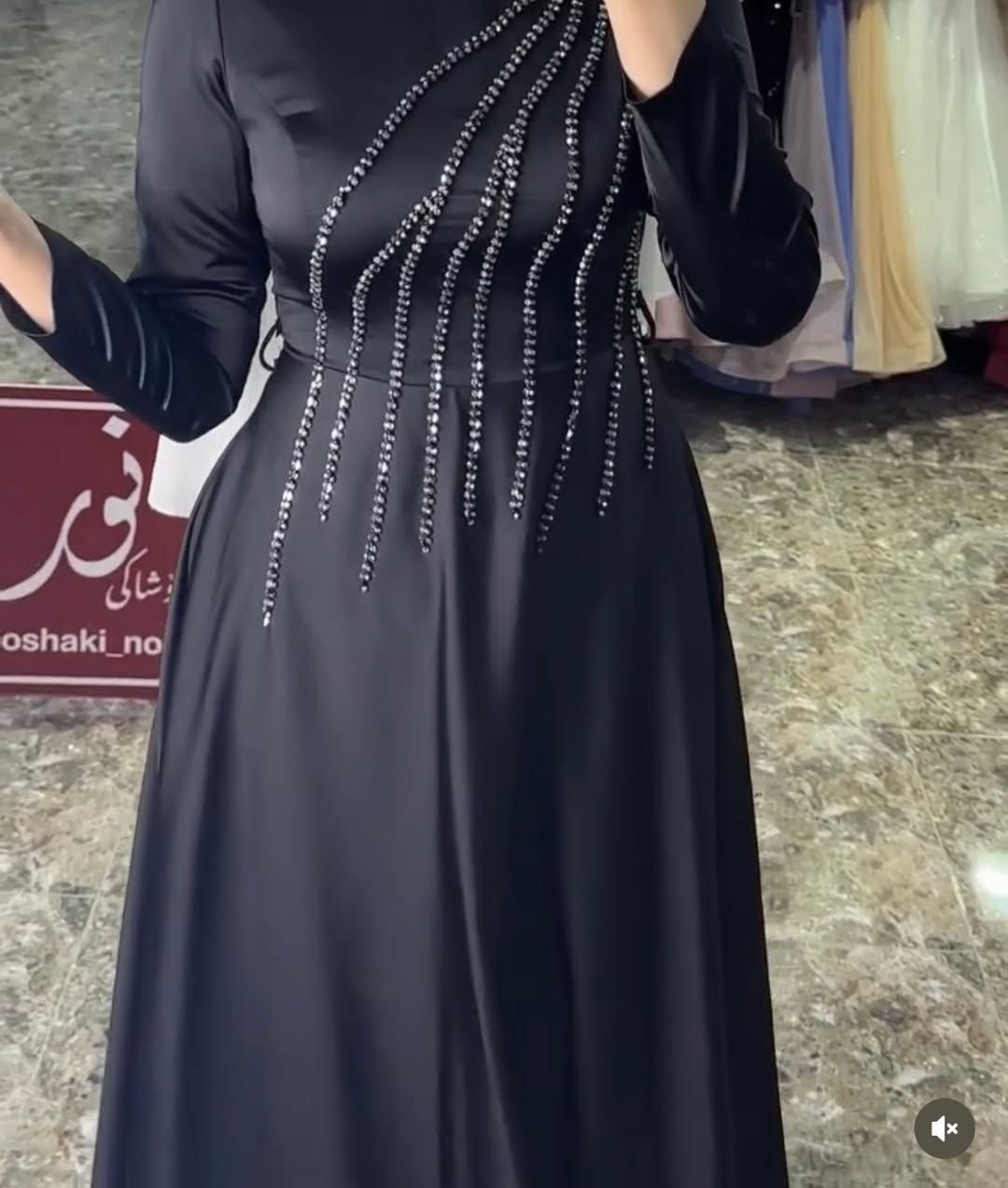 بنات عندي فساتين نظيفه وبيهن ما ملبوس اسعار مناسبة وتوصيل عندي تصوير حقيقي القياسات ٣٨-٤٠-٤٦


**إذا كنت صاحب هذا الإعلان وتريد حذفه لأي سبب، رجاءا أرسل رسالة إلى الدعم الفني**