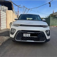 كيا صول 2022 للبيع اقساط او نقد  بدون ايرباك وحادثها موضح بالصور  وبيه...