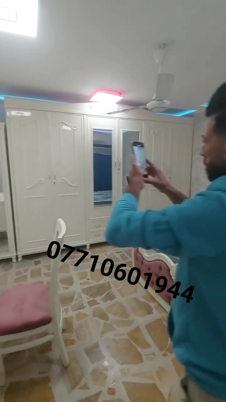 السلام عليكم زبائننا الكرام اليوم تم تسليم غرفة الاخ محمد من منطقة حي الاعلام نجارة درجة اولى داخل خارج صاج ٥ ملم والصبغ حراري ممتاز تفاصيل الغرفة
كنتور ٦ باب ناصي 

ميز مرايا ( فخامة ) 

سرير دوشمة 

كل العمل درجة اولى من جميع النواحي للاستفسار يرجى التواصل معنا على الخاص او الاتصال على الرقم التالي: ***********
