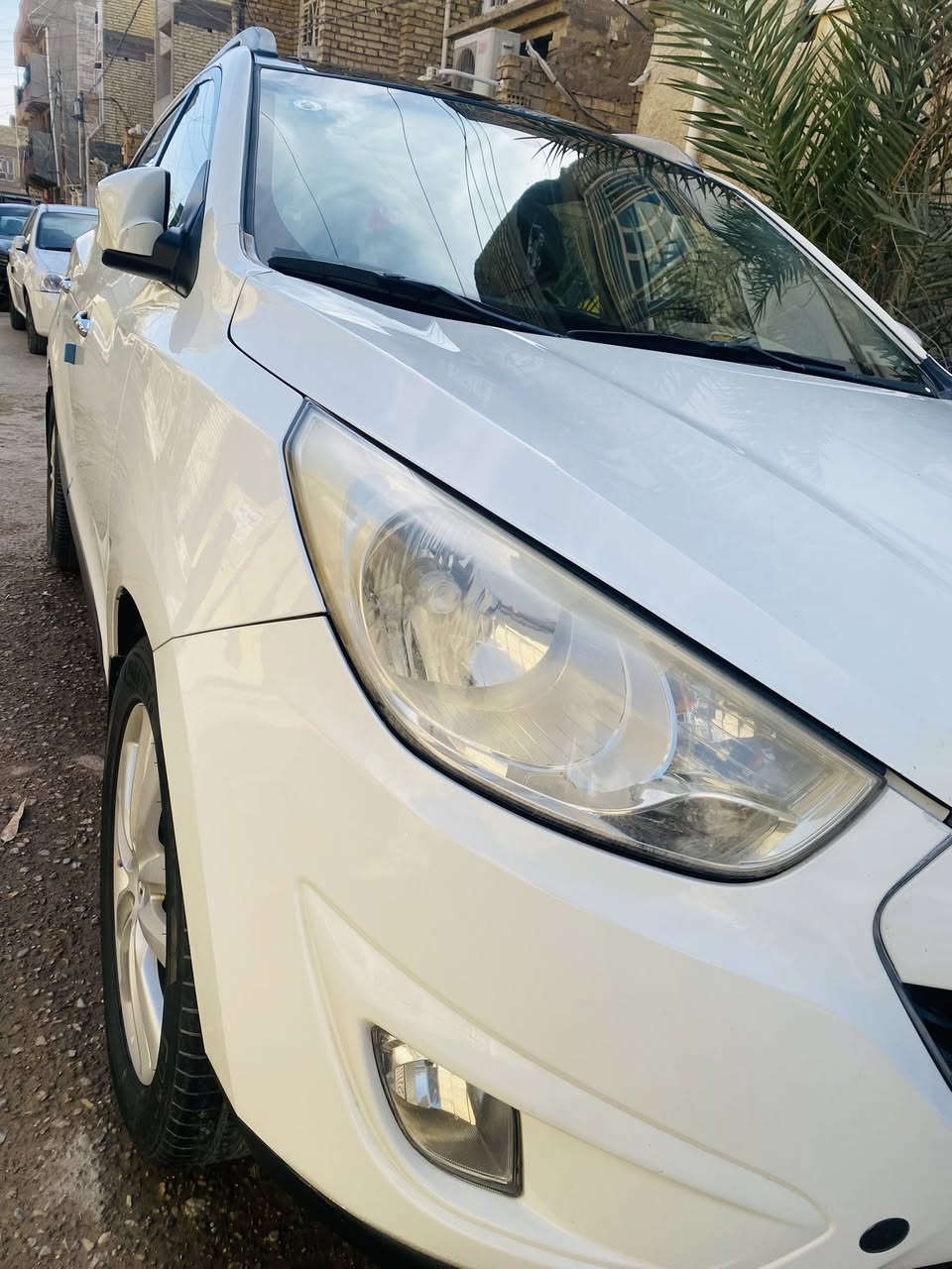 يا الله / اللهم صل على محمد وال محمد      توسان خليجي …موديل 2011،، بيضاء اللون
السياره مكفوله سونار موجود 
المواصفات السياره فول 1/1 
اولا محرك 2000 دوش 
ثانيا بصمة 
ثالثا بنوراما 
رابعا المري شفط 
خامسا اشاير في المري 
سادسا الداخل جلد
سابعا كشن كهربائي
ثامنا شاشه كامره 
وباقي المواصفات المعروفه …سياره با اسمي تحويل ثاني يوم 
الرقم بغداد الرقم الجديد …. المكان بغداد ***********
وات ساب موجود …السعر 138
