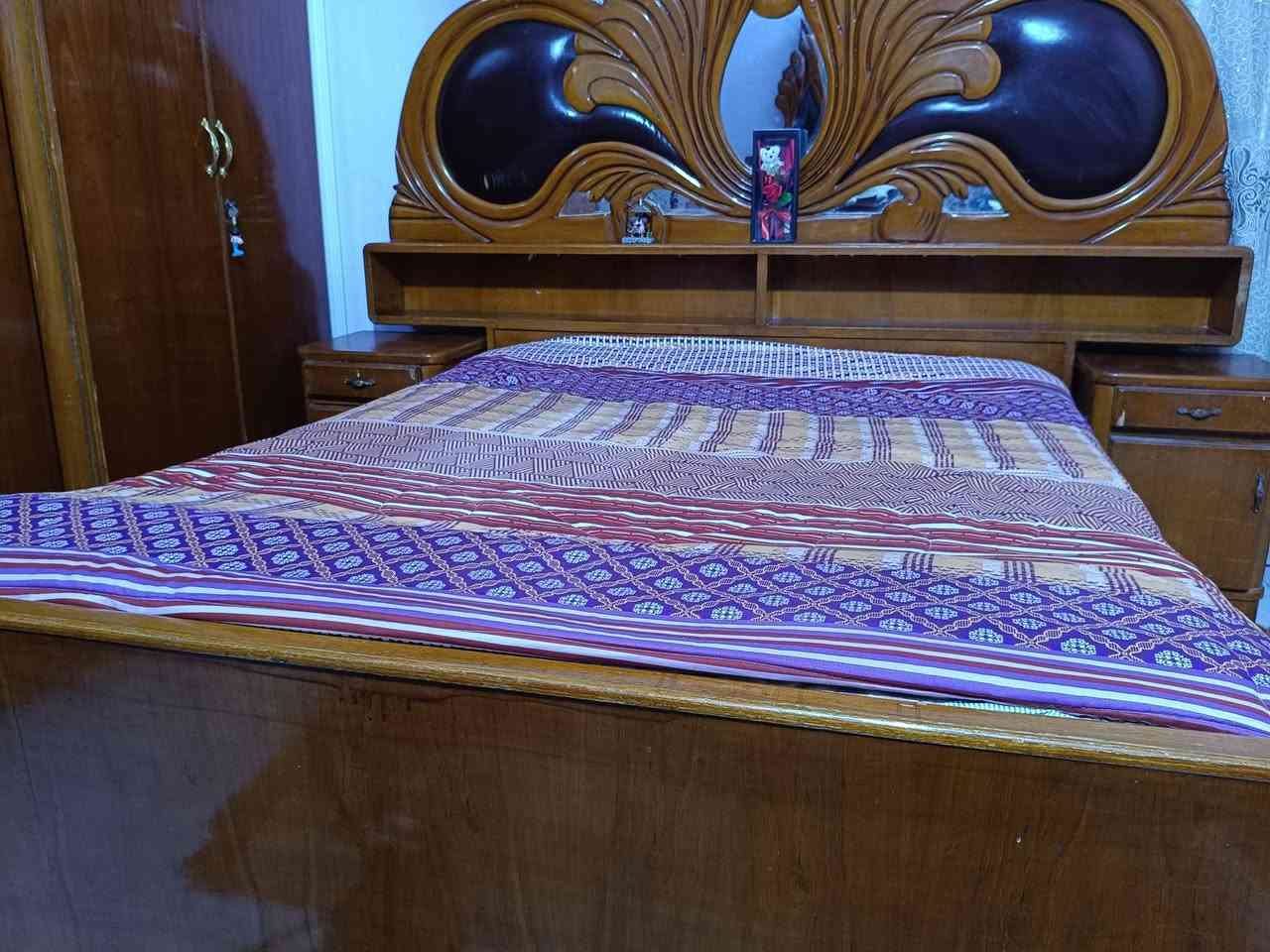 غرفة صاج عراقي تسكام سعره 800الف 
لغرفه احله من صور تجي تشوف افضل من صوره 
رقم وتساب او اتصال ***********
