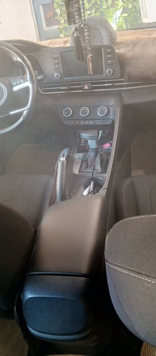 سيارة النترا امريكي 2023 #سعر 130 وبيه مجال للشراي رقم انگليزي بصرة معوقين وكال عامه سيارة جاهزه وجديده صور الحادث والتفاصيل مذكوره مكينه الفين دوش وكير شرط الفحص حادث بالبجم جاملق وبنيد وبيه شخط او شخطين بسيطات ينشافن بالعين العنوان بصرة حي الاصدقاء *********** البصرة, العراق
