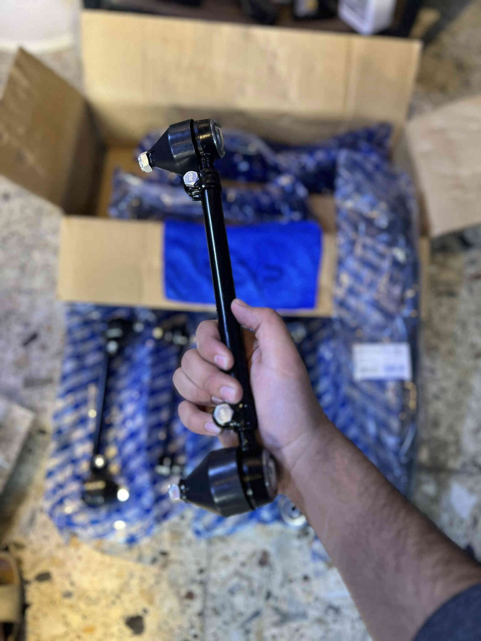 سلام وعليكم 
صدر 500 + 700
مع ضمان 
سعر نارررر🔥🔥
125 وتوصيل مجاني جميع محافظات 
لل تواصل ***********
