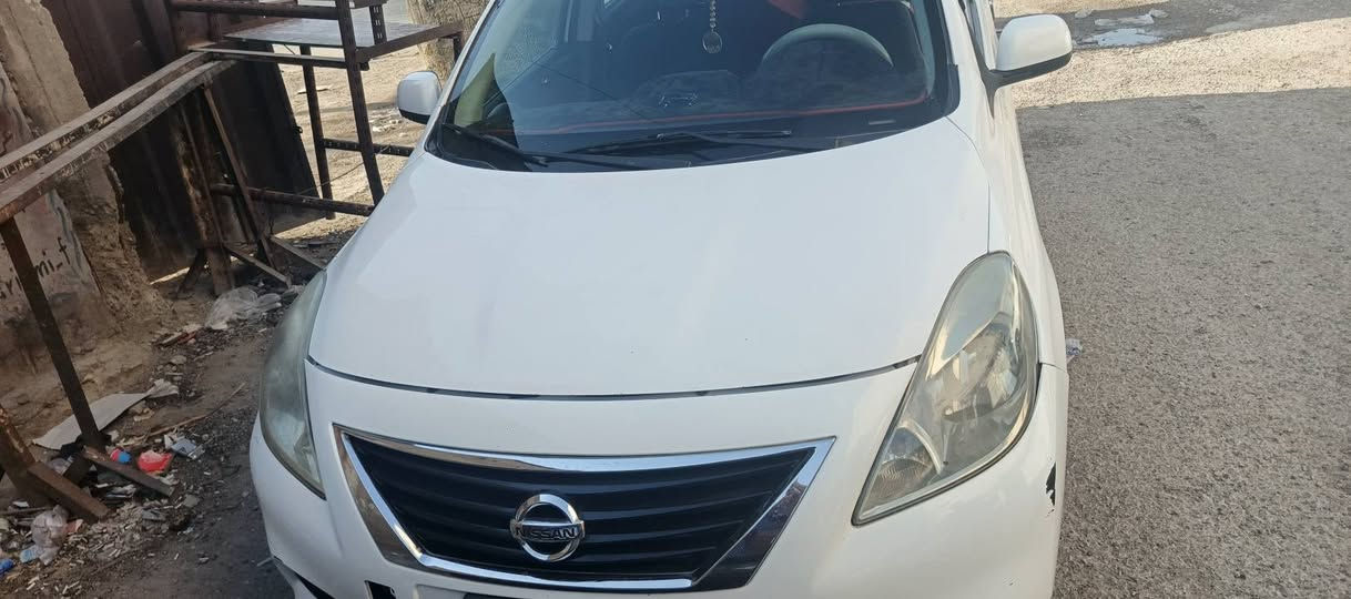 سلام عليكم نيسان فيرسا ٢٠١٣ وارد سيارة نظيفه محرك كير تبريد خير من الله دواخل نظيفه السعر ٨٥ وبيها مجال أي استفسار رقم أو واتساب ***********
