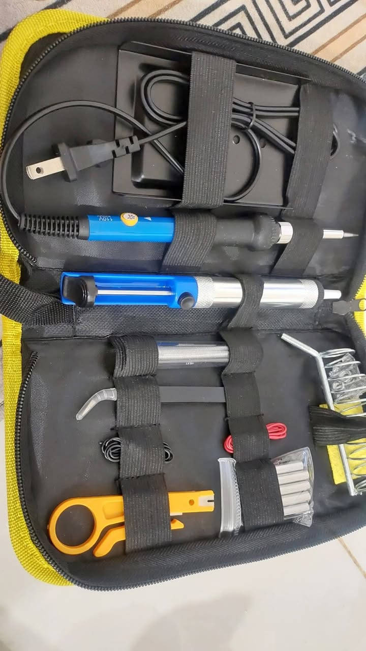 عدة مال كاوية ملحقات كاملة الكاوية والصولدر والقاعدة والساحبة ورؤس احتياط مختلفة الاشكال للكاوية بقية التفاصيل عدكم بالصور السعر ١٥ الف توجد خدمة توصيل جميع المحافظات


**إذا كنت صاحب هذا الإعلان وتريد حذفه لأي سبب، رجاءا أرسل رسالة إلى الدعم الفني**