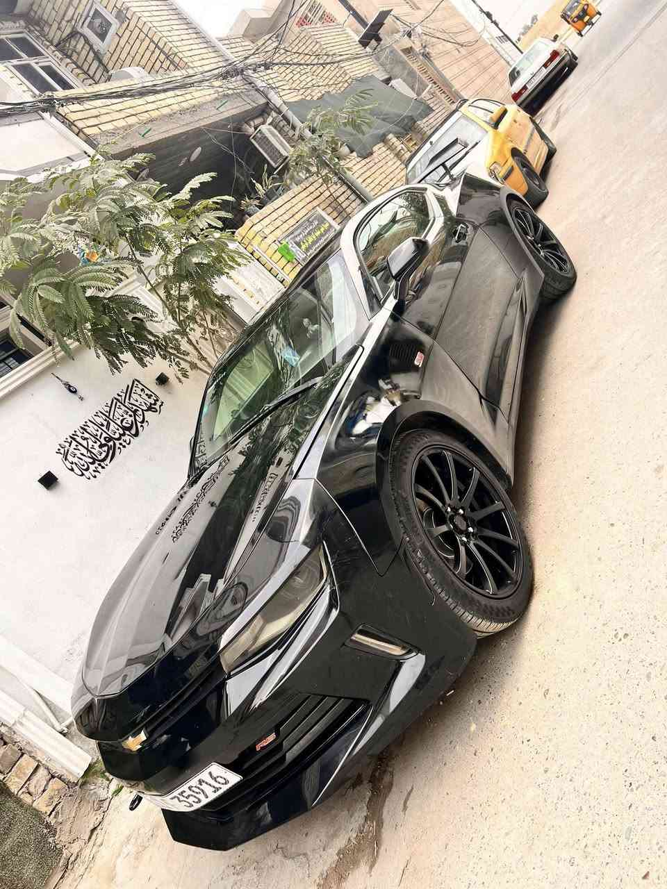 السلام عليكم كمارو موديل ٢٠١٧ رقم بعداد نكليزي بسمي حادث جاملغين وبنيد بدون دواخل بدون شاصي بدون لغد مكينه اربعه سلندر تيربو بيها بخار فقط تشتغل وناعمه وسحبها يخبل فقط بخار ولتبريد طاير غازه صدرها جديد تخم تاير بلجيس دواخل جديده ماشيه ٥٢ سقف قماره روز رايز صالنصه ريمونت السعر ٩٥ مكاني بغداد الغزاليه للاستفسار ***********
