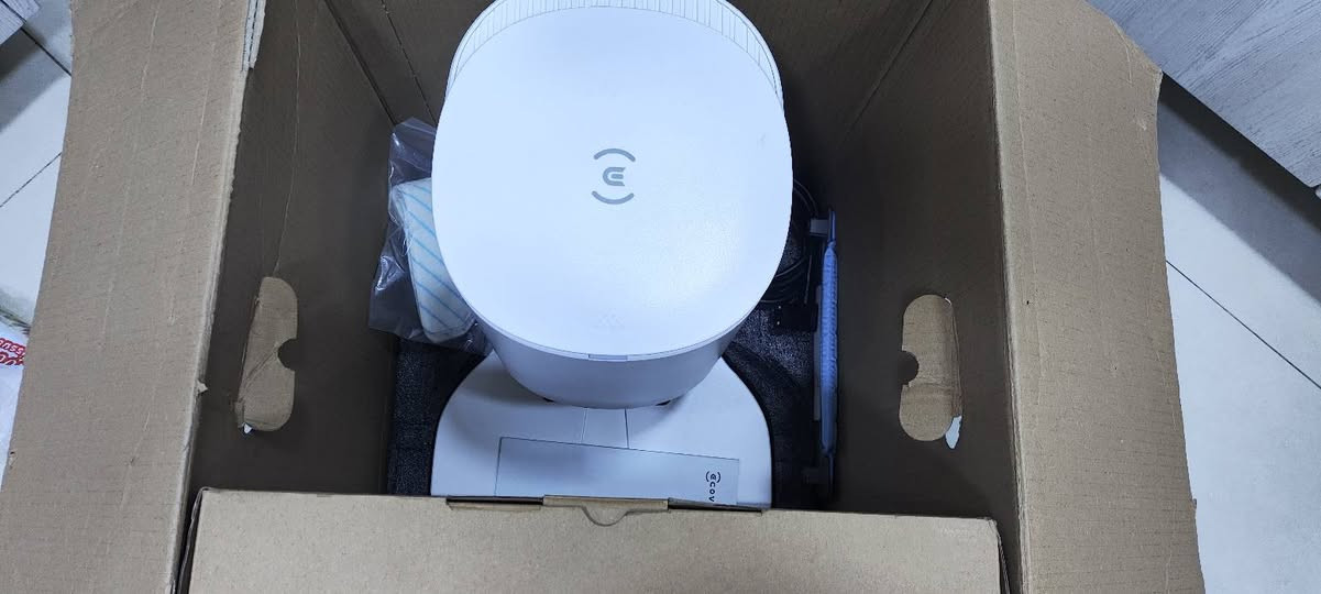 Ecovacs n8 plus
مكنسة روبوت من ايكوفاكس 
كنس ومسح 
محطة تفريغ تلقائي للغبار مع كيس غبار بسعة 2.5 لتر
نظام المسح OZMO™ بأربعة مستويات رطوبة لتلبية الاحتياجات المختلفة
تقنية رسم الخرائط بالليزر الذكية بتقنية dToF مع رسم خرائط متعددة الطوابق
أرضيات متعددة الأنواع قابلة للتنظيف: البلاط، والرخام، والأرضيات الخشبية، والسجاد
تطبيق ايكوفاكس الممتاز
مثالية لتلبية احتياجاتك اليومية في التنظيف، ولا حاجة لإخراج القمامة بشكل متك

عرض خاص 
على اول تم 250 الف
ضمان الفحص شهر كامل 
متوفر جميع ملحقات الروبوت وصيانة مجانيه

تنظيف موثوق به في أي وقت وفي أي مكان
روبوت تنظيف أرضيات مزود بتقنية رسم خرائط وملاحة دقيقة (TrueMapping 1.0)، وخزان مياه OZMO™، وقوة شفط عالية، ومحطة تفريغ تلقائي. يتميز خزان المياه بسعة كبيرة تكفي لتنظيف مساحات واسعة، مما يغنيك عن إيقاف عملية التنظيف لإعادة تعبئته باستمرار.

يقوم بتفريغ حاوية الغبار تلقائيًا
يمكنك الاستمتاع بمنزل نظيف لأسابيع.

تبلغ سعة كيس الغبار الذي يُستخدم لمرة واحدة 2.5 لتر
صُنعت أكياس الغبار القابلة للاستخدام لمرة واحدة من مواد طبيعية وصديقة للبيئة، وهي سهلة التركيب والاستبدال.تتسع هذه الأكياس، بسعة 2.5 لتر، للغبار وشعر الحيوانات الأليفة لمدة تصل إلى 30 يومًا.وبذلك، لم تعد هناك حاجة لتنظيف حاوية الغبار بشكل متكرر، مما يسمح للمكنسة الكهربائية الروبوتية بتنظيف الأرضيات لعدة أسابيع دون الحاجة إلى صيانة.

التحكم في التطبيق
يمكن التحكم بمحطة التفريغ التلقائي بذكاء عبر تطبيق ECOVACS Home. كما يمكنك، عند الحاجة، تعطيل خاصية التفريغ التلقائي لكيس الغبار في أي وقت.بالإضافة إلى ذلك، يُعلمك جهاز DEEBOT برسالة صوتية عند بدء تشغيل محطة التفريغ التلقائي.

تقنية TrueMapping
تخطيط دقيق لمسار التنظيف.

مستشعرات ليزر dToF
تقنية المسح الليزري بتقنية زمن الرحلة المباشر (dToF) هي تقنية كشف تُستخدم في صناعة الطيران والفضاء.تُمكّن هذه التقنية الروبوت DEEBOT N8+ من مسح محيطه ورسم خرائطه بسرعة ودقة أكبر، وتخطيط مسار تنظيف فعال.وتستفيد المنازل الكبيرة بشكل خاص من هذا الأداء المُحسّن ورسم الخرائط التفصيلية لتنظيف المنزل.

نظام ثوري للحفاظ على الضغط
بفضل المواد والتصميم المبتكرين لقناة الشفط، يعمل نظام الحفاظ على الضغط الثوري على تحسين كفاءة المكنسة الكهربائية الروبوتية، موفراً قوة شفط عالية مع الحفاظ على هدوء ملحوظ أثناء التشغيل.وقد أمكن زيادة قوة الشفط إلى 2300 باسكال، وتحسين أداء التنظيف بنسبة 53%*.

التنظيف بالمكنسة الكهربائية والمسح في خطوة واحدة
بفضل نظام المسح OZMO™، يستطيع جهاز DEEBOT N8+ التنظيف بالمكنسة الكهربائية والمسح في آنٍ واحد. تتيح لك هذه التقنية المبتكرة ضبط أربعة مستويات للرطوبة لتناسب مختلف الاحتياجات وأنواع الأرضيات، مثل الأرضيات الخشبية أو البلاط أو الأرضيات المصنوعة من اللامينيت، وذلك بسهولة عبر التطبيق.

رسم خرائط لعدة مستويات
يقوم الروبوت بمسح عدة خرائط وتخزين ما يصل إلى اثنتين. ويُعدّل عملية التنظيف وفقًا لذلك، بمجرد أن يكتشف الخريطة التي يعمل عليها.بالطبع، يمكنك أيضًا ببساطة تحديد الغرف التي ترغب في أن يقوم الروبوت بتنظيفها في كل طابق.

الحدود الافتراضية™
استمتع بلحظات من الهدوء بينما يتولى روبوت التنظيف DEEBOT مهمة تنظيف الأرضيات، وذلك من خلال رسم حدود افتراضية يأخذها الروبوت في الحسبان.تتيح لك خاصية Virtual Boundary™ استخدام تطبيق ECOVACS Home لتحديد المناطق التي يجب على الروبوت تجنبها.


**إذا كنت صاحب هذا الإعلان وتريد حذفه لأي سبب، رجاءا أرسل رسالة إلى الدعم الفني**