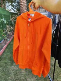 سويتر رجالي نسائي قياسات تلبس من وزن ٥٥ إلى ١١٠ كيلو  خامه قطن اسعار م...