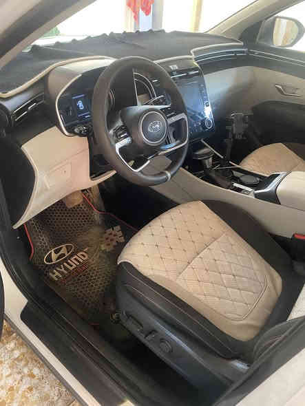 سلام عليكم  توكسان
خليجيه

موديل 20٢٢

كفاله عامه 

فول مواصفات

1/1 

 من عدا البنراما 

ماشيه ٥٨الف

مواصفات

مكينه 2.0 دوش 

بصمه 

بصمه ابواب 

بصمه عدد 2

تشغيل عن بعد

شاشه اصليه 

نضام اوتو هولد

اشاير ترحيب 

اشاير ب المري 

اريل نفكيتر

سبير منازل 

داخل ابيض 

مري كهرباء 

بردات خلفيه

هاند بريك بصمه

مقاعد كهرباء 2

 فول تحكم ستيرن 

تبريد قطعتين 

حساس امامي 

حساس خلفي 

كامره دواره 
ويل ١٩
تخم تاير جديد

شاحن موبايل 
رقم بغداد 
مكاني بغداد السعر ٢٠٧ورقه قفل 
***********
