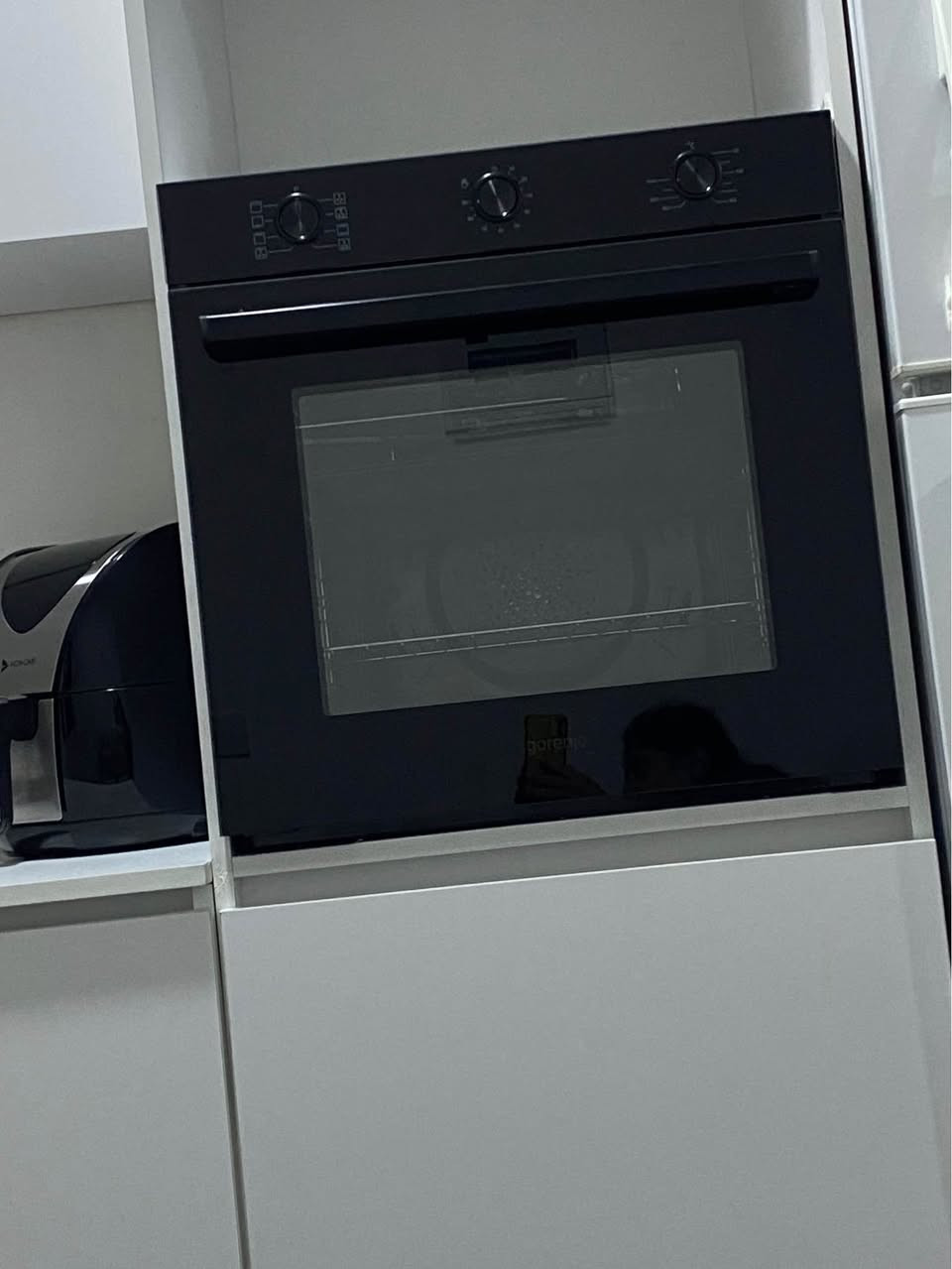 سلاوتان لێبێت بەڕێزان

ئەم فڕنی ناو کەوانتەرمان هەیە بۆ فڕۆشتن
مارکەی جۆرینجۆی ئیتاڵیە
زۆر زۆر پاکە و بێ عەیبە بەشەرتی پاک و چاکی ئەیفڕۆشم
پانکەی تیدایە هەوابڵاو دەکاتەوە
سینی و شەوایەی مریشک هەمووی لەگەڵە
شوێن سلێمانی السليمانية, العراق


**إذا كنت صاحب هذا الإعلان وتريد حذفه لأي سبب، رجاءا أرسل رسالة إلى الدعم الفني**