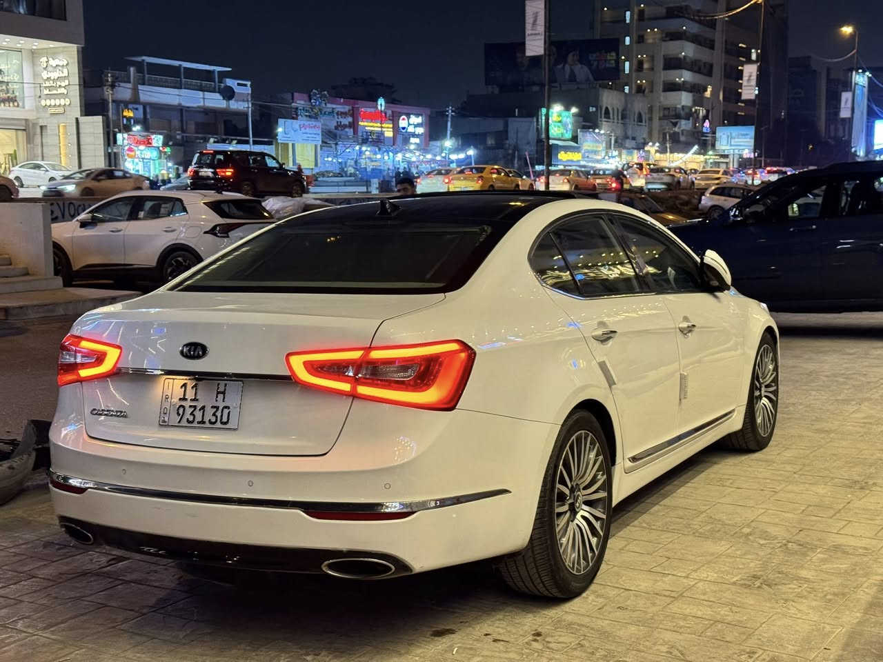 كادنزا2015
كادنزا 2014 امريكي 
معلايه سنه مسجله 2015 
رقم بغداد الجديد بئسمي
فول ١/١ ما يحتاج اشرح 
ماشيه 110 الف كيلو متر 
حادث جاملغ وبنيد وداير خلفي 
سياره صدر امامي خلفي جديد
تخم تاير جديد 
جاهزه ع آخر حبايه 
السعر 118 وبيه مجال بسيط
مكان السياره بغدادالسيديه
***********
