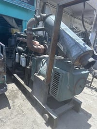 مكينه فالفو للبيع كامله بس طافيه السعر ٣٥ وبيه مجال لاستفسار ٠٧٨١٠٥٥٢٢...