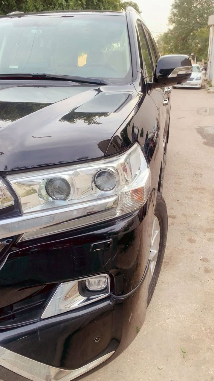 لاندكروزر 2016 فطيم ماشية 102 الف كلين السعر 49 للاستفسار: ***********
